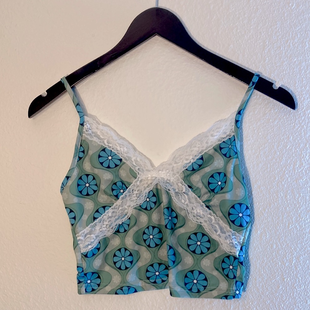 Retro flower lacey cropped tank top
